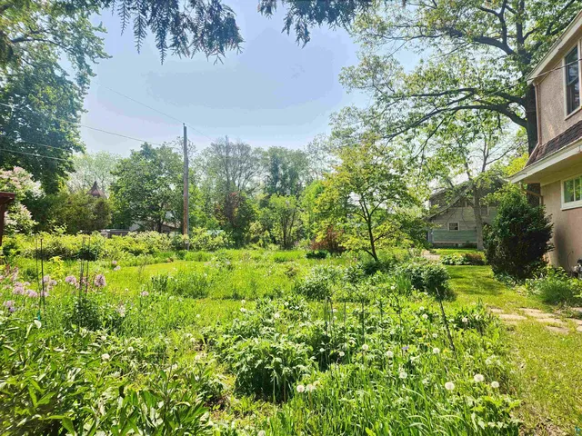 $305,500 | 822 MacArthur Avenue, Ashland, WI 54806