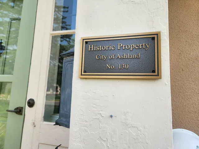 $305,500 | 822 MacArthur Avenue, Ashland, WI 54806