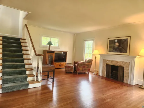 $290,000 | 822 MacArthur Avenue, Ashland, WI 54806