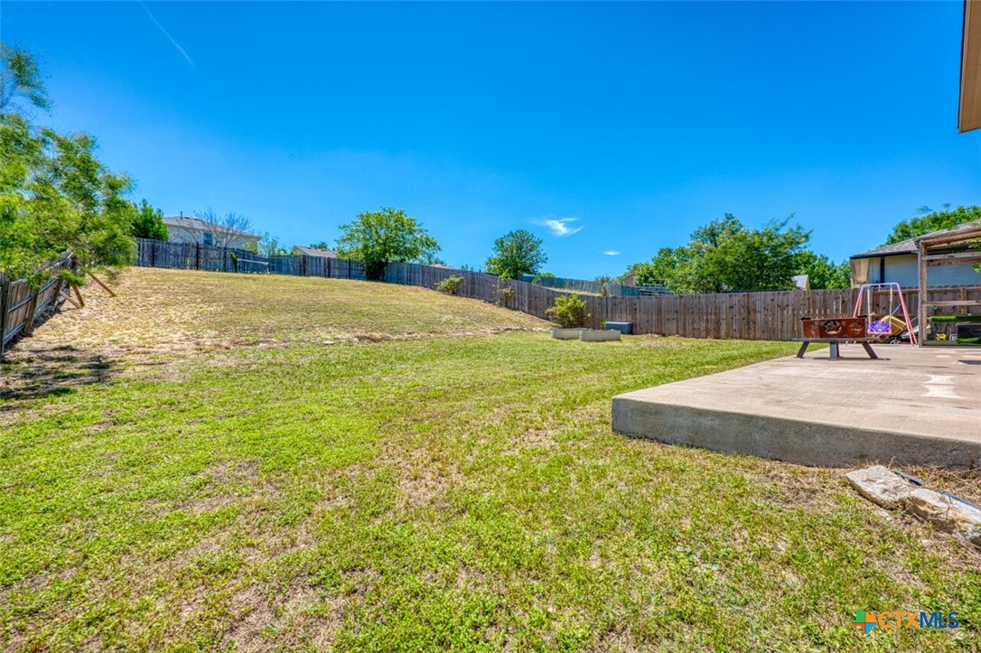 136 Dandelion Loop Kyle, TX 78640 - Photo 37 of 44