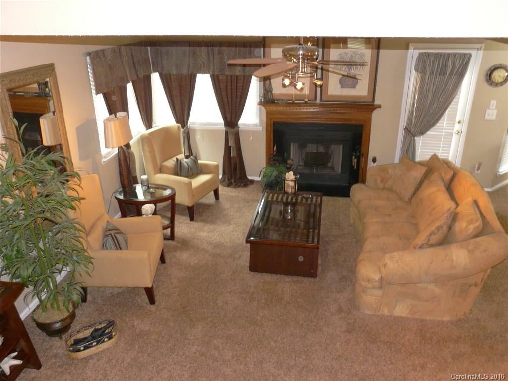 9420 Marshbrooke Road Matthews, NC 28105 - Photo 2 of 14 Gallery Image 2
