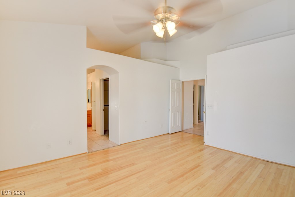 912 Shadowfax Road Henderson, NV 89015 - Photo 16 of 37 Gallery Image 16