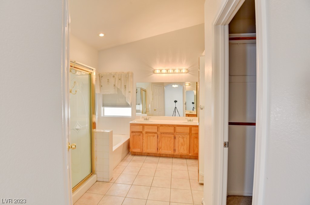 912 Shadowfax Road Henderson, NV 89015 - Photo 18 of 37 Gallery Image 18