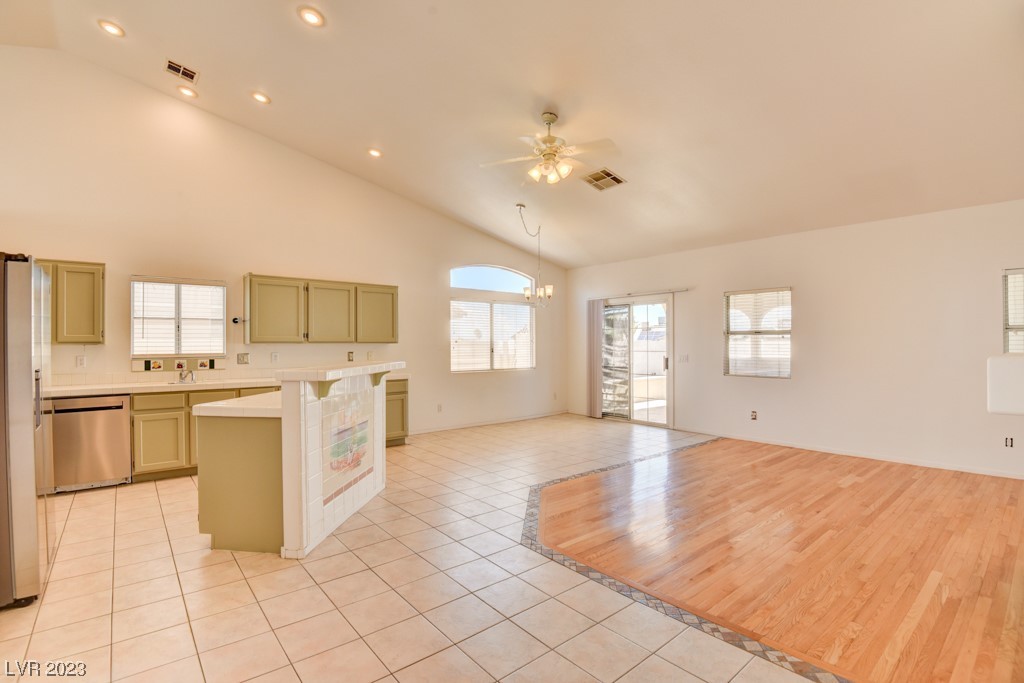 912 Shadowfax Road Henderson, NV 89015 - Photo 8 of 37 Gallery Image 8