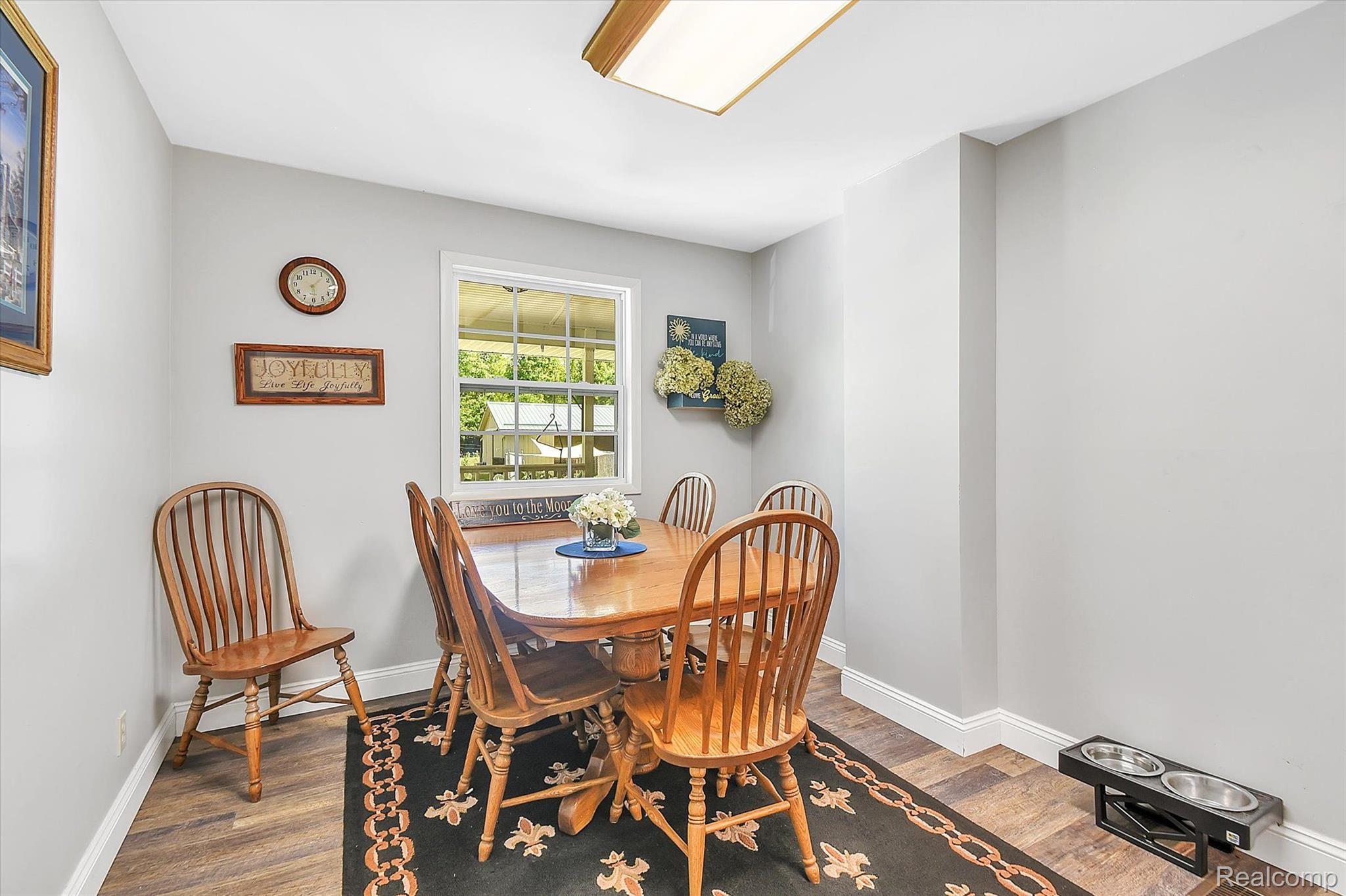 485 West Gordonville Road Midland, MI 48640 - Photo 10 of 27 Gallery Image 10