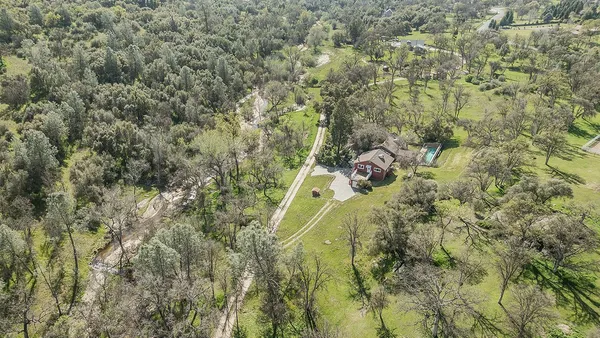 $595,000 | 31638 Lodge Road, Auberry, CA 93602