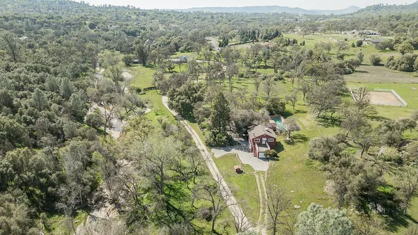 $595,000 | 31638 Lodge Road, Auberry, CA 93602