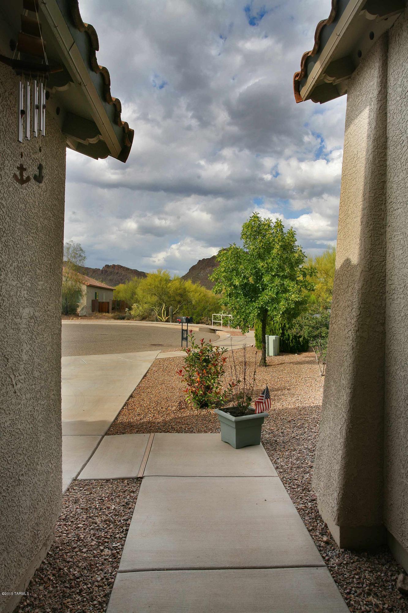 3484 South Thunder Chorus Road Tucson, AZ 85713 - Photo 3 of 24 Gallery Image 3