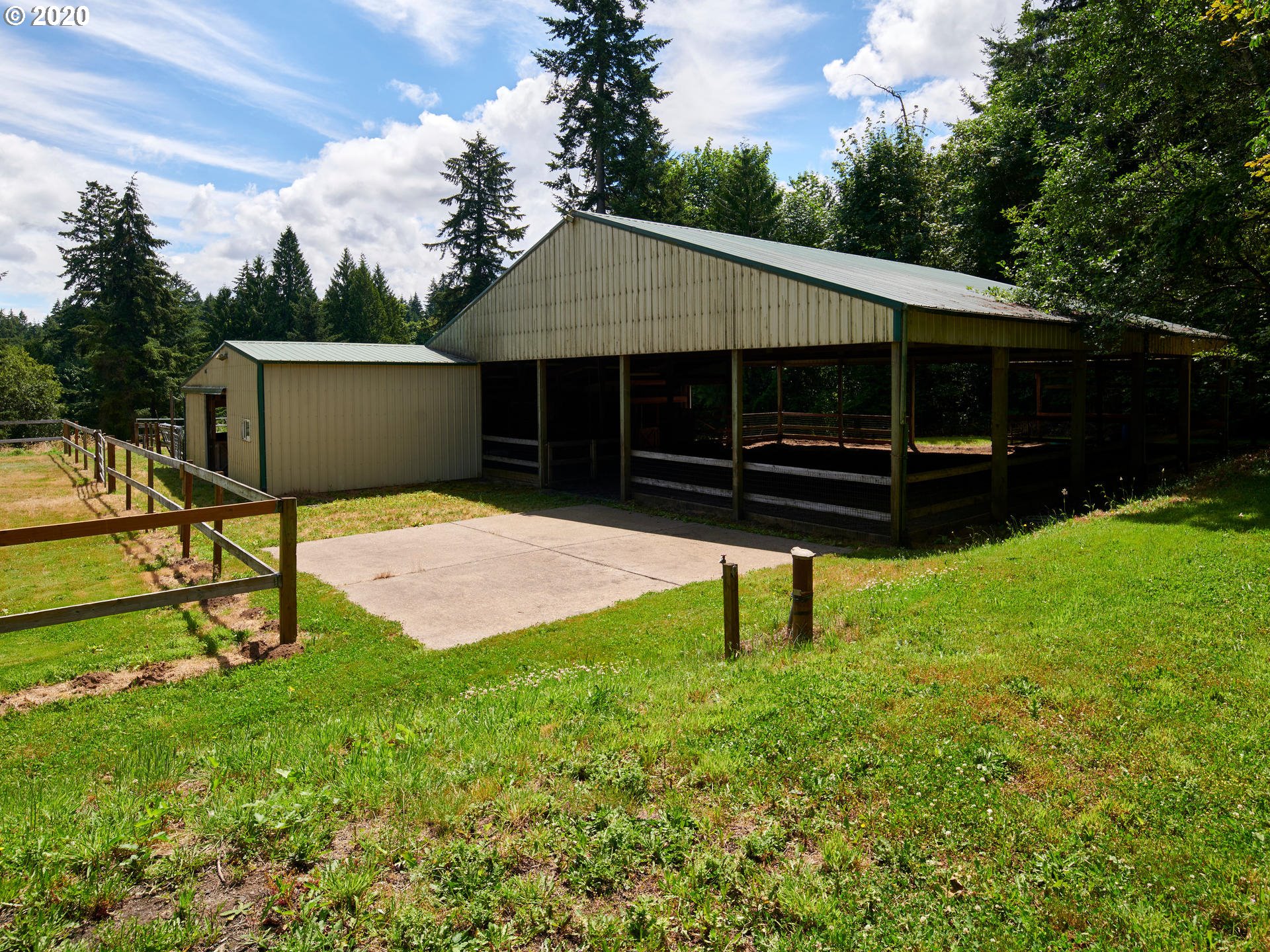 19680 Southwest Neugebauer Road Hillsboro, OR 97123 - Photo 26 of 31 Gallery Image 26