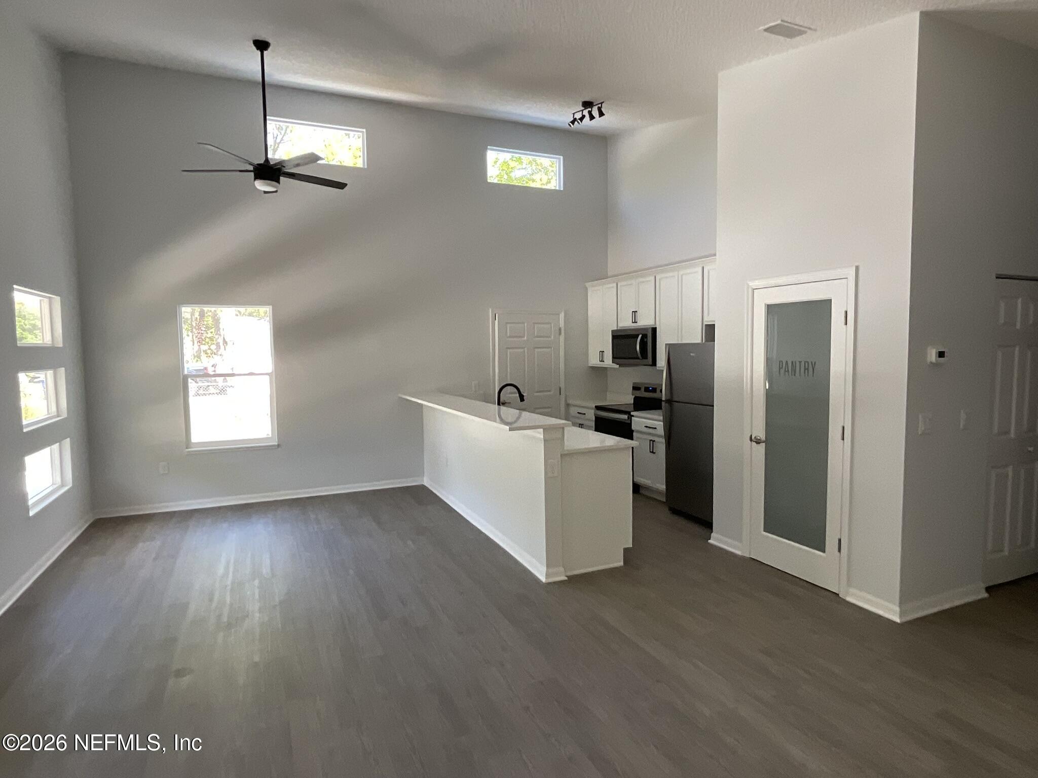 1155 Butler Avenue St. Augustine, FL 32084 - Photo 2 of 36 DINING - KITCHEN