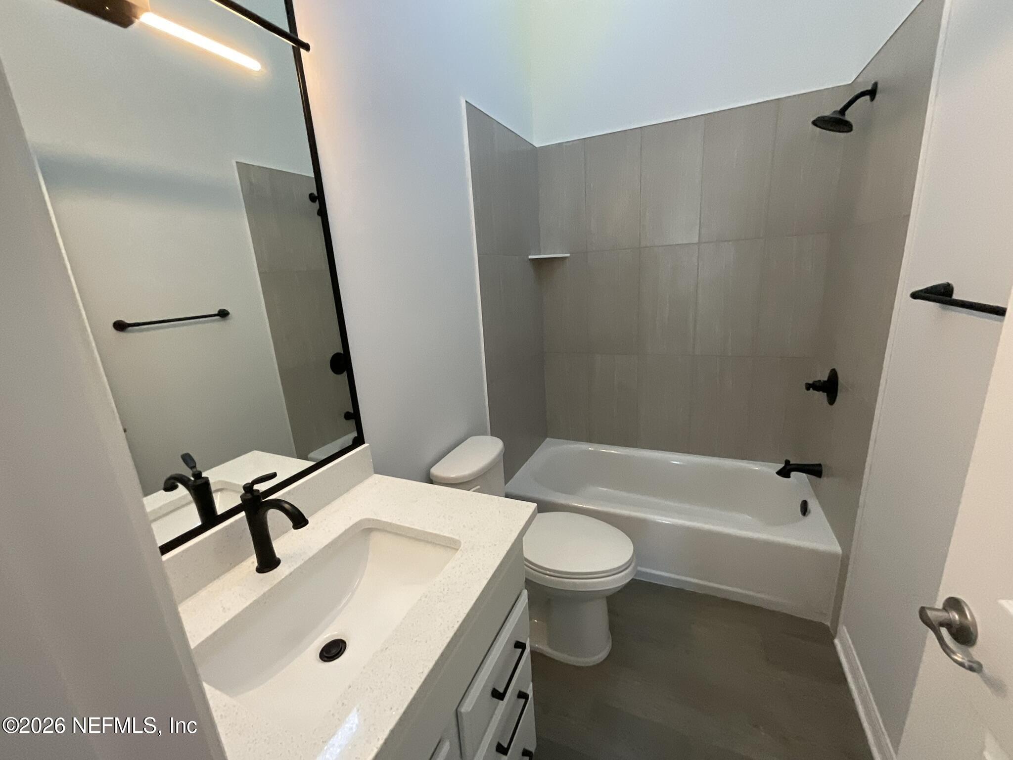 1155 Butler Avenue St. Augustine, FL 32084 - Photo 30 of 36 OWNERS BATH 2