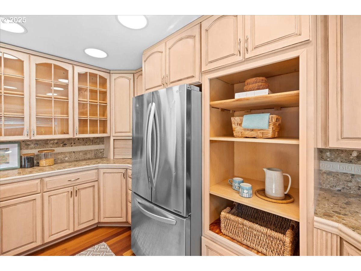 15930 Southwest Colony Place Portland, OR 97224 - Photo 16 of 47