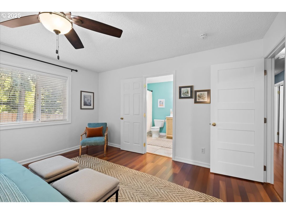 15930 Southwest Colony Place Portland, OR 97224 - Photo 21 of 47 Hallway