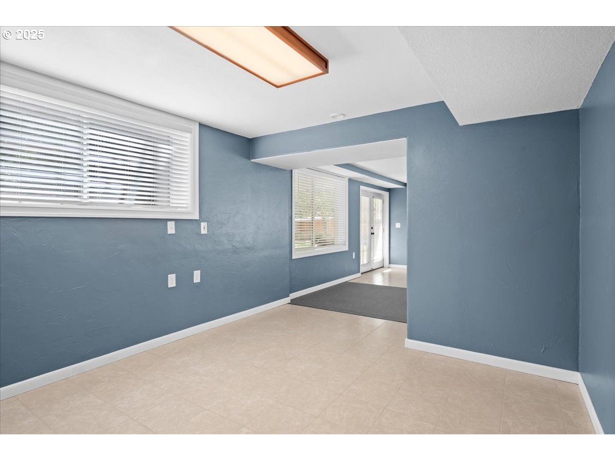 15930 Southwest Colony Place Portland, OR 97224 - Photo 30 of 47 Recreation Room