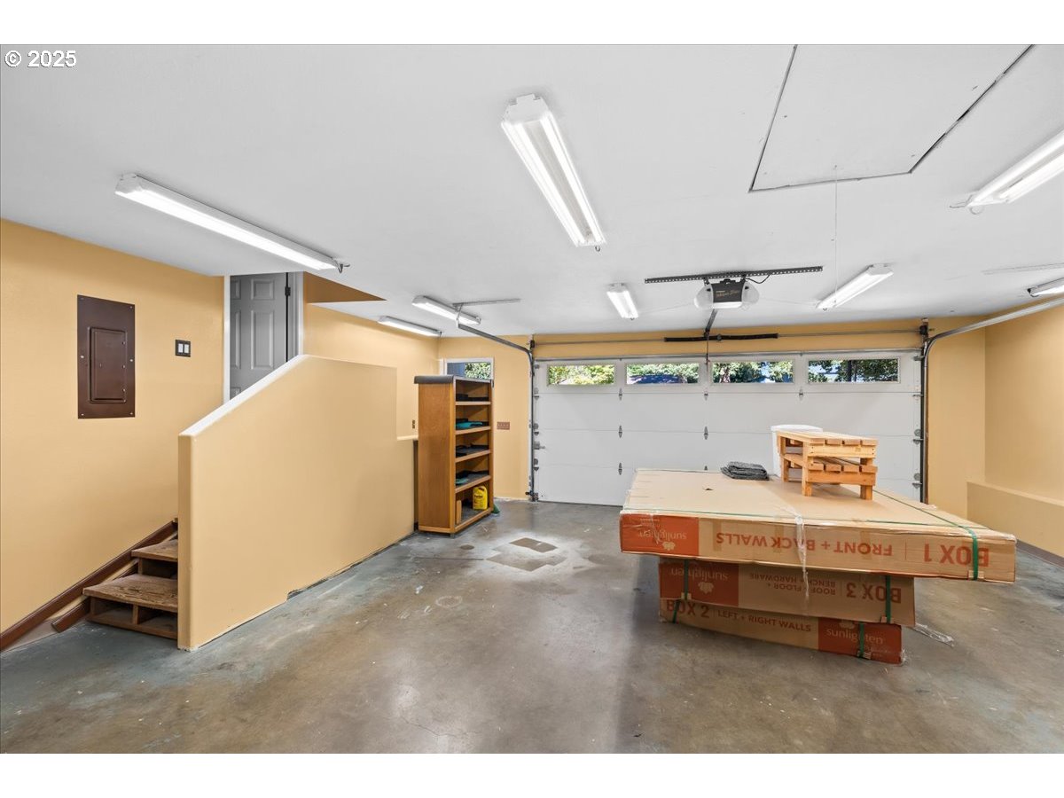 15930 Southwest Colony Place Portland, OR 97224 - Photo 35 of 47 Bedroom