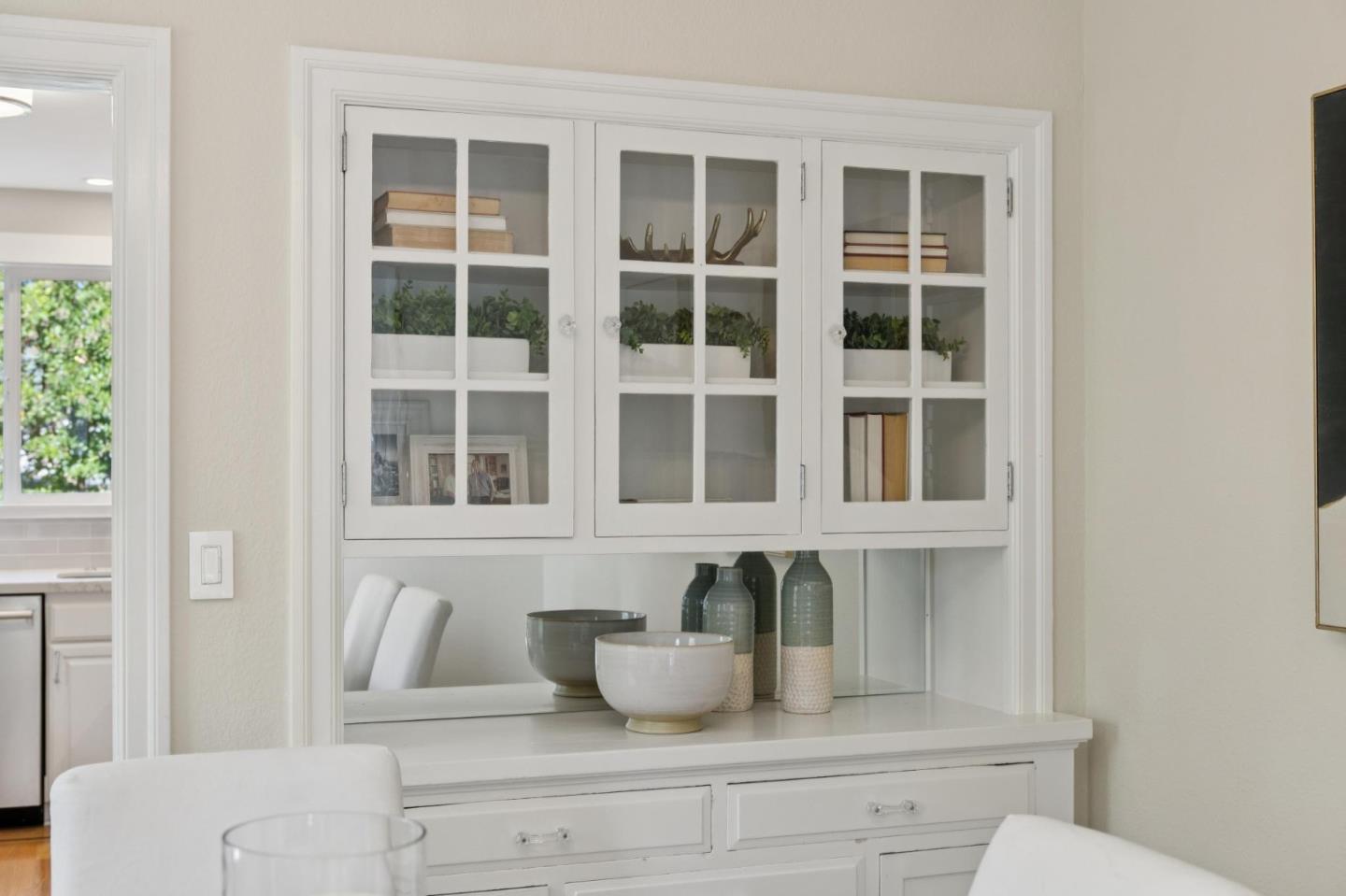 1227 Rhus Street San Mateo, CA 94402 - Photo 12 of 58 Gallery Image 12