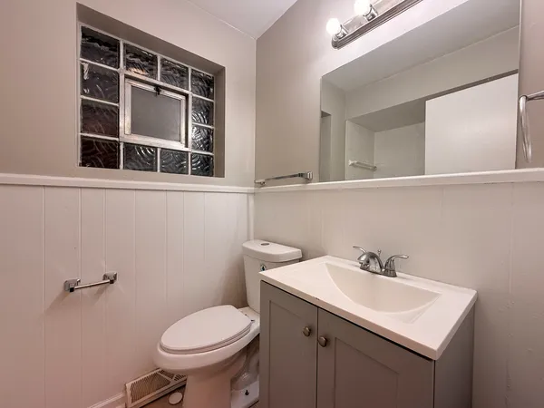 $375,000 | 6217 West Peterson Avenue, Chicago, IL 60646