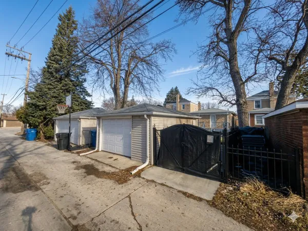 $375,000 | 6217 West Peterson Avenue, Chicago, IL 60646