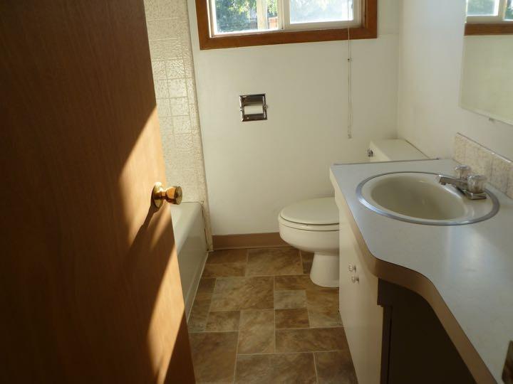 1389 South Stage Road Medford, OR 97501 - Photo 7 of 14 Additional Photo