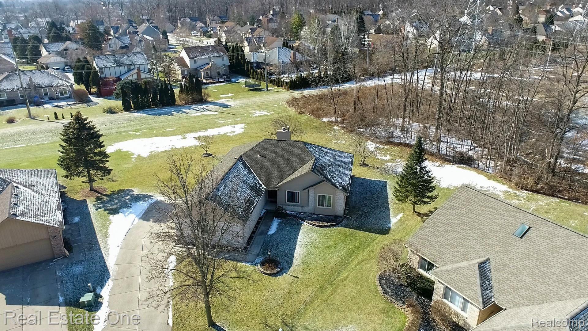 1372 Pembroke Drive Rochester, MI 48307 - Photo 38 of 40 Image7.jpg