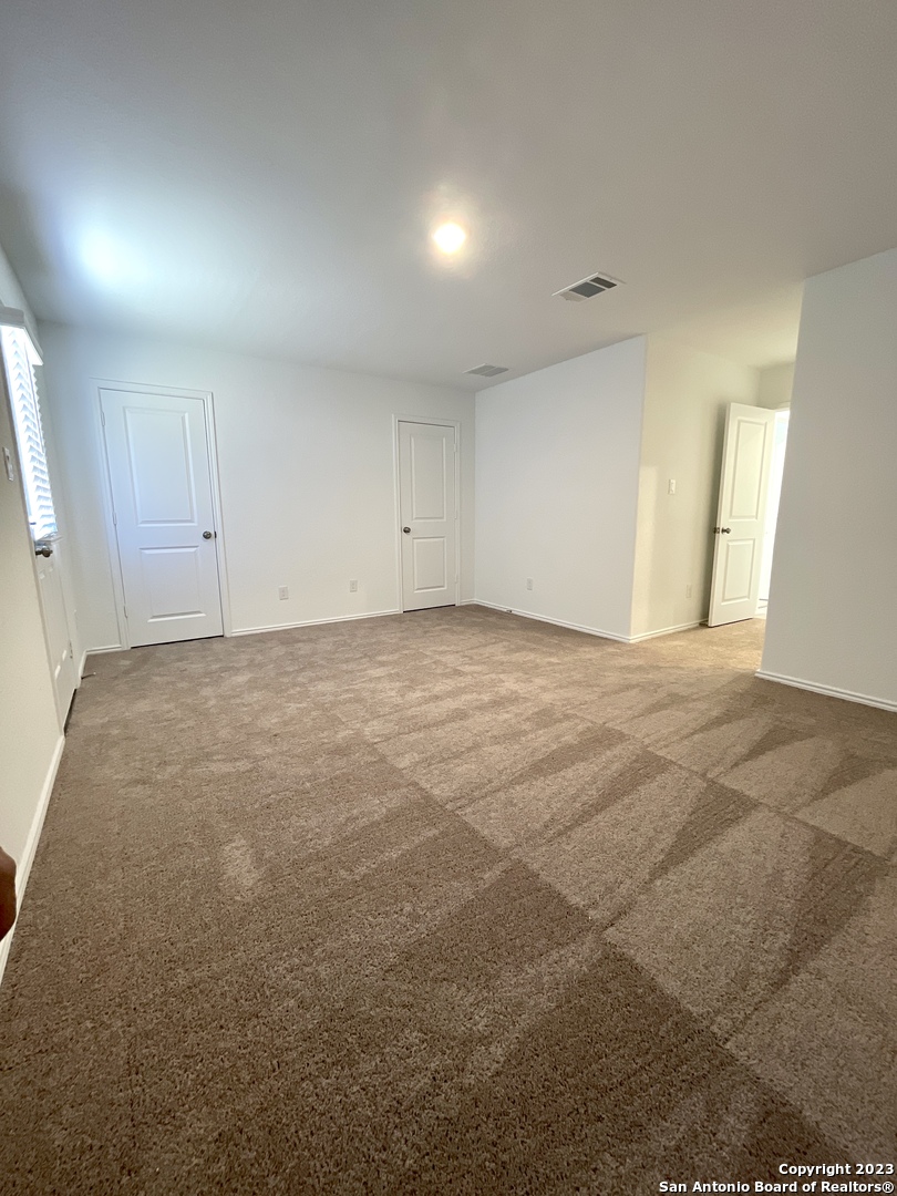 7274 Pasture Run San Antonio, TX 78252 - Photo 8 of 17 a view of an empty room