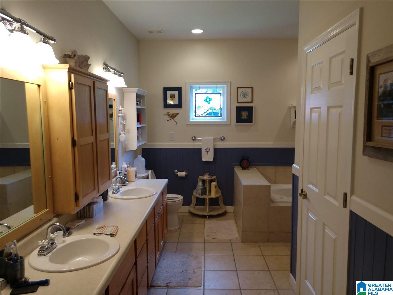 2228 Lands End Road Sylacauga, AL 35151 - Photo 10 of 22 Gallery Image 10