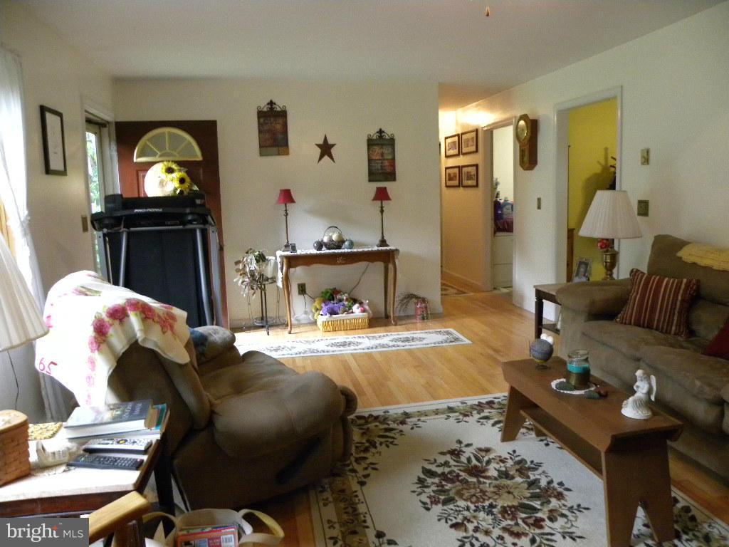 1508 Busic Church Road Marydel, MD 21649 - Photo 18 of 28 Living Room