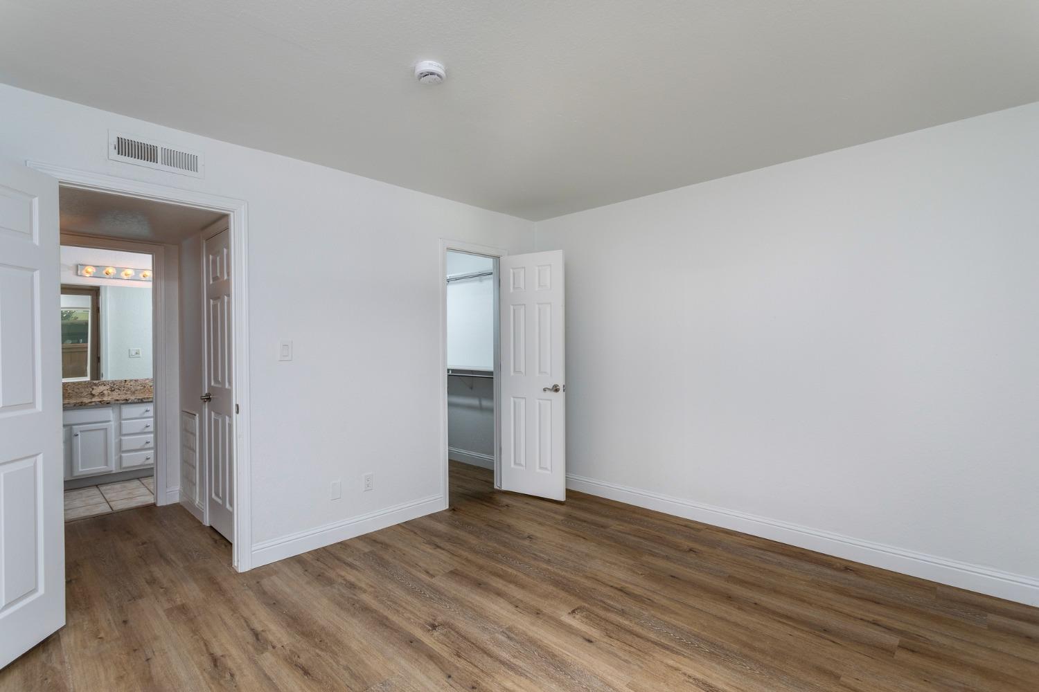 2881 Huntington Boulevard, Unit 121 Fresno, CA 93721 - Photo 14 of 26