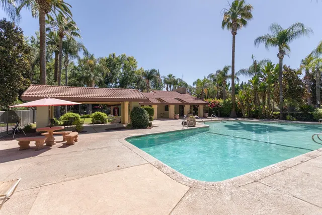 $165,000 | 2881 Huntington Boulevard, Unit 121, Fresno, CA 93721