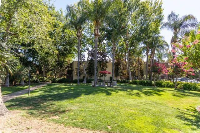 $165,000 | 2881 Huntington Boulevard, Unit 121, Fresno, CA 93721