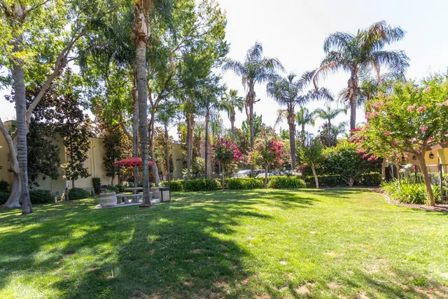 $165,000 | 2881 Huntington Boulevard, Unit 121, Fresno, CA 93721