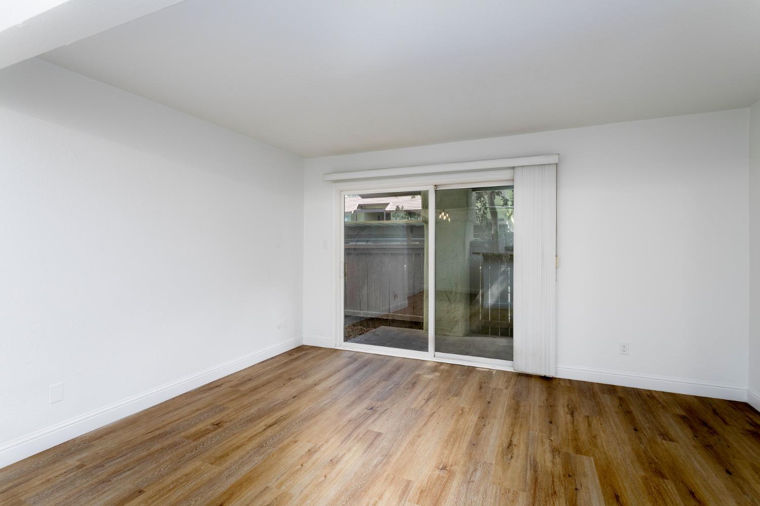 2881 Huntington Boulevard, Unit 121 Fresno, CA 93721 - Photo 5 of 26