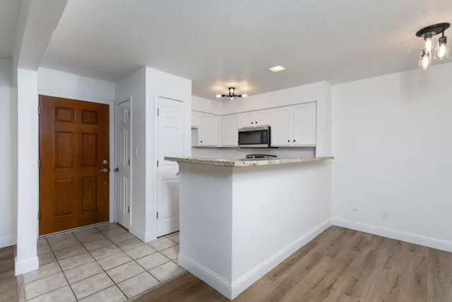 $165,000 | 2881 Huntington Boulevard, Unit 121, Fresno, CA 93721
