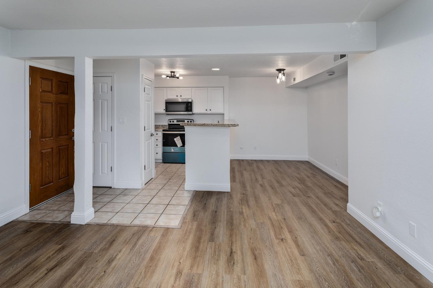 2881 Huntington Boulevard, Unit 121 Fresno, CA 93721 - Photo 7 of 26