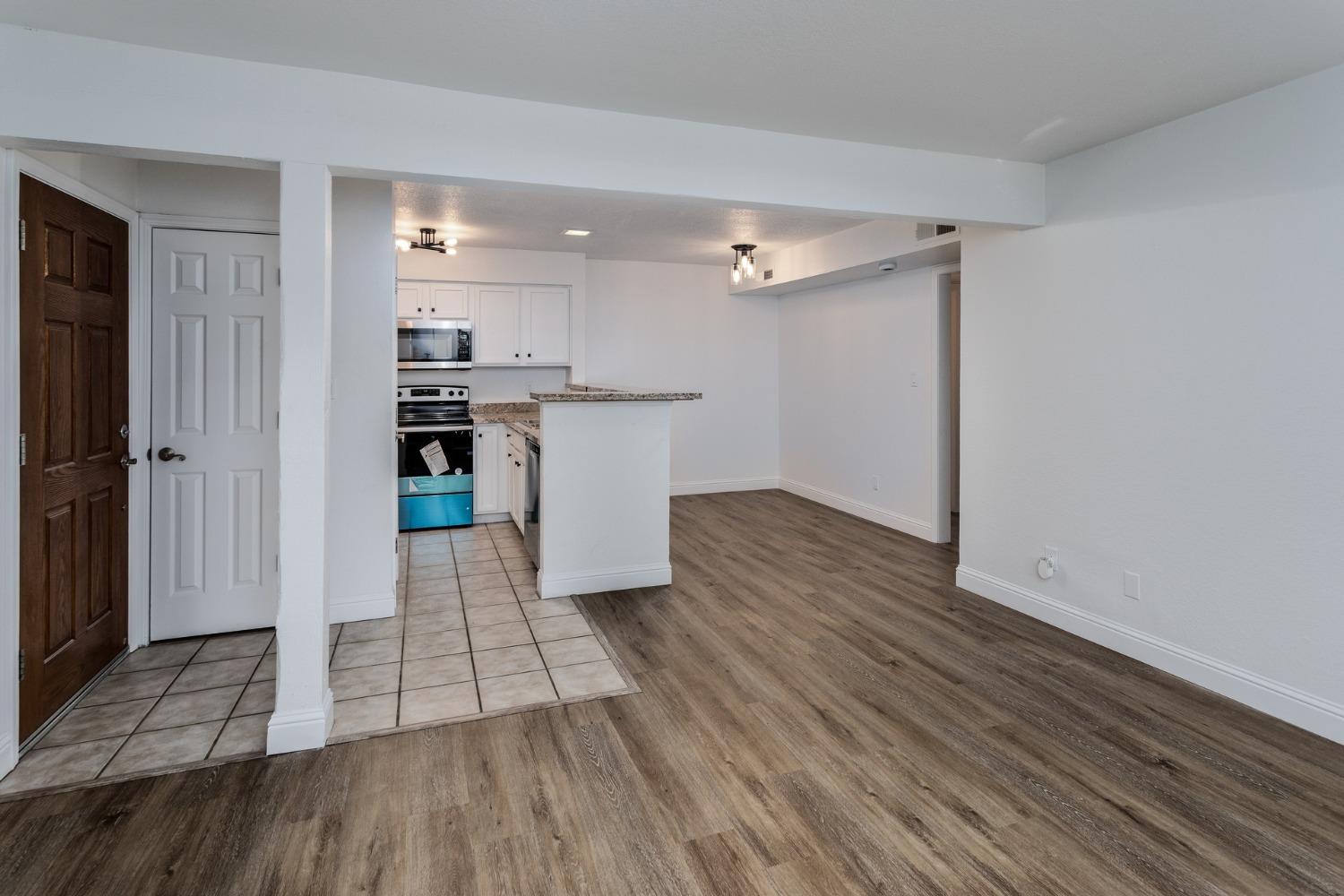 2881 Huntington Boulevard, Unit 121 Fresno, CA 93721 - Photo 8 of 26