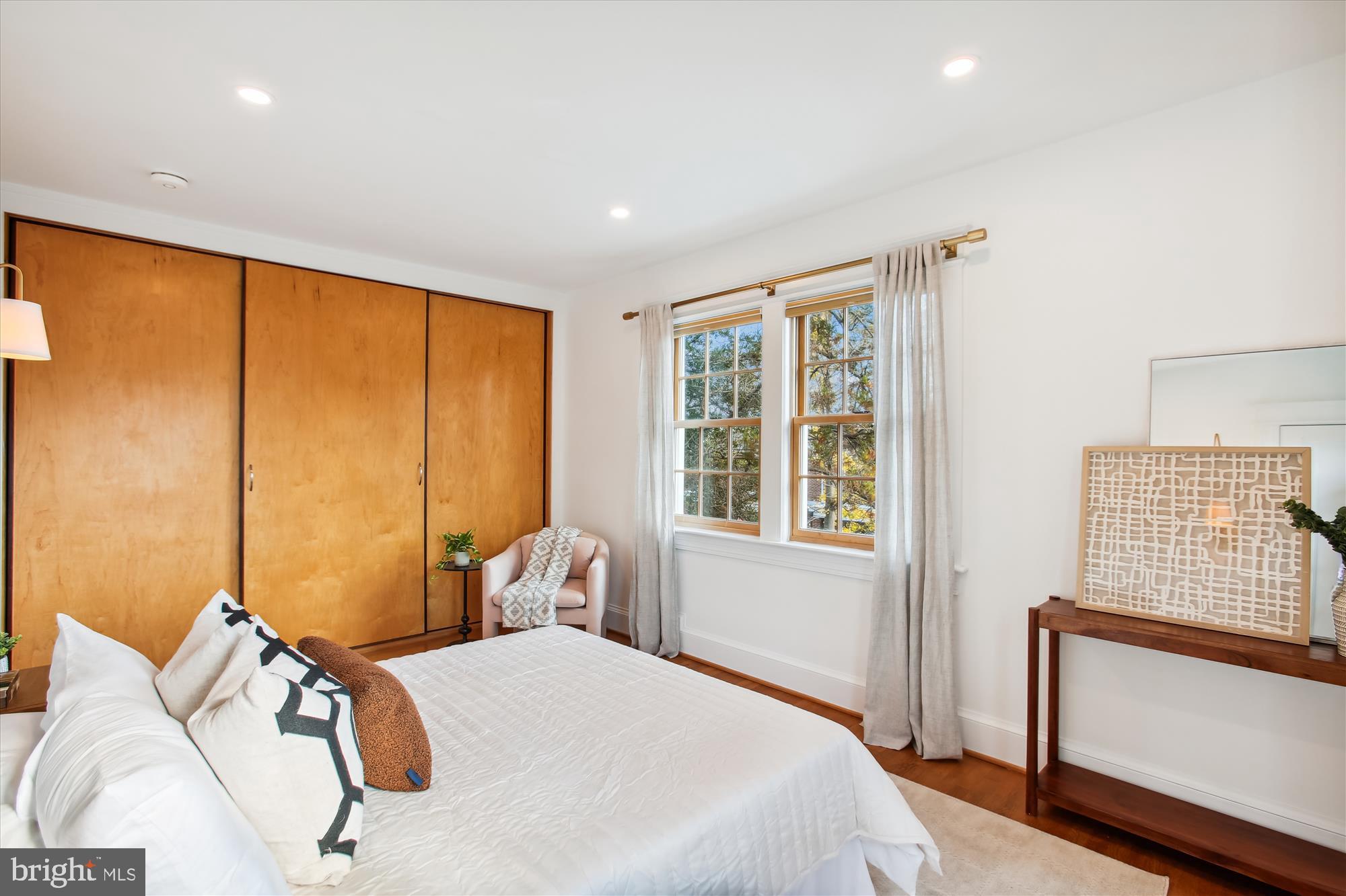 2210 39th Place Northwest Washington, DC 20007 - Photo 23 of 66