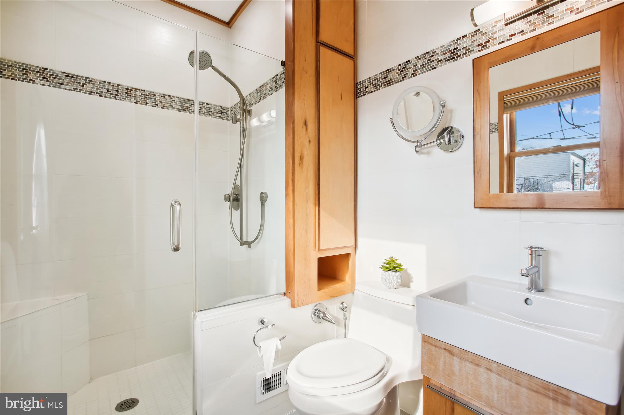 2210 39th Place Northwest Washington, DC 20007 - Photo 24 of 66