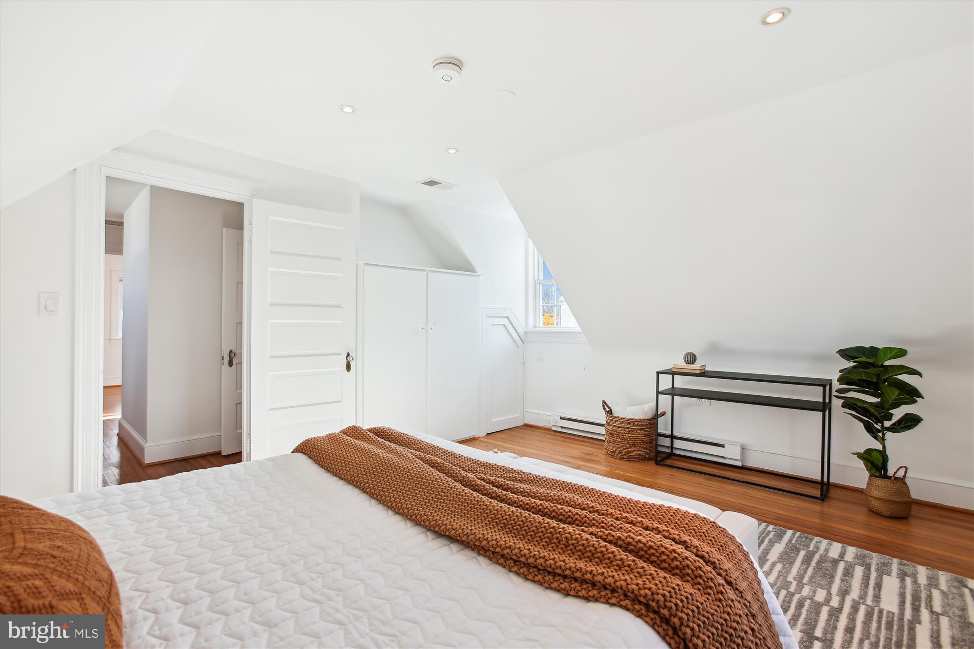 2210 39th Place Northwest Washington, DC 20007 - Photo 37 of 66