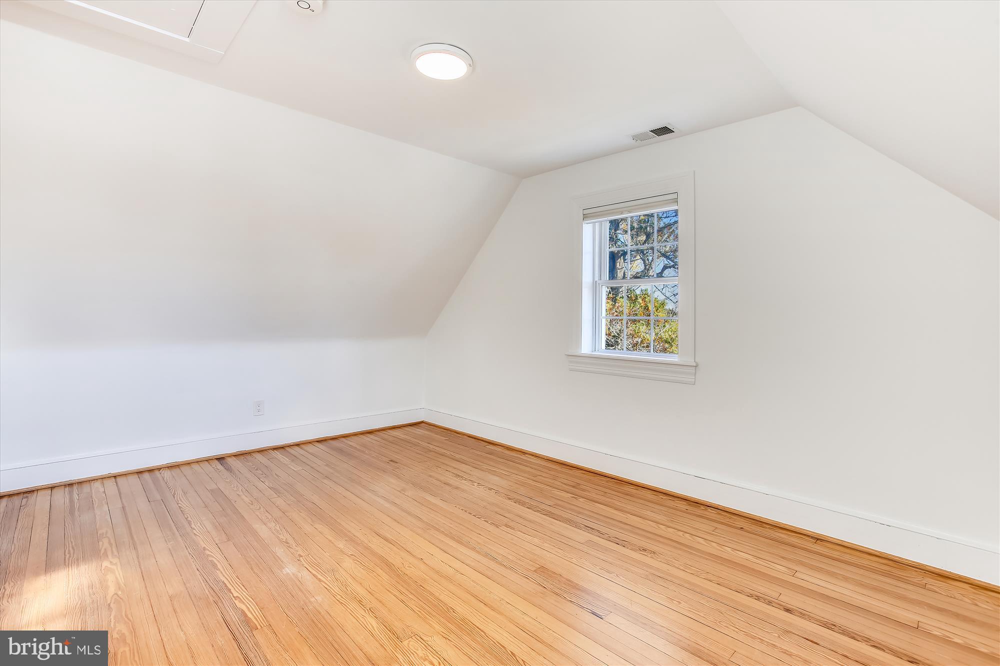 2210 39th Place Northwest Washington, DC 20007 - Photo 45 of 66