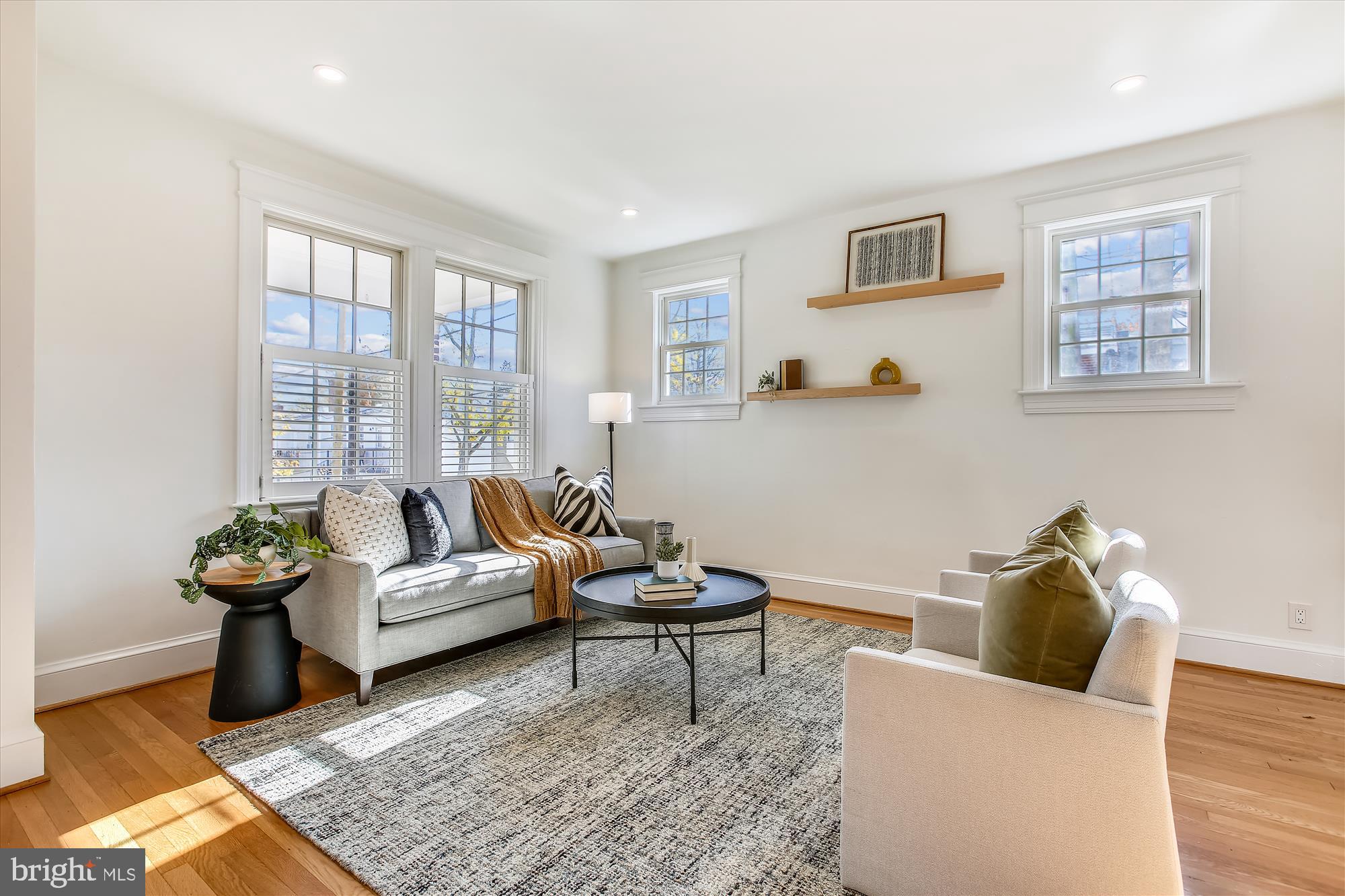 2210 39th Place Northwest Washington, DC 20007 - Photo 5 of 66