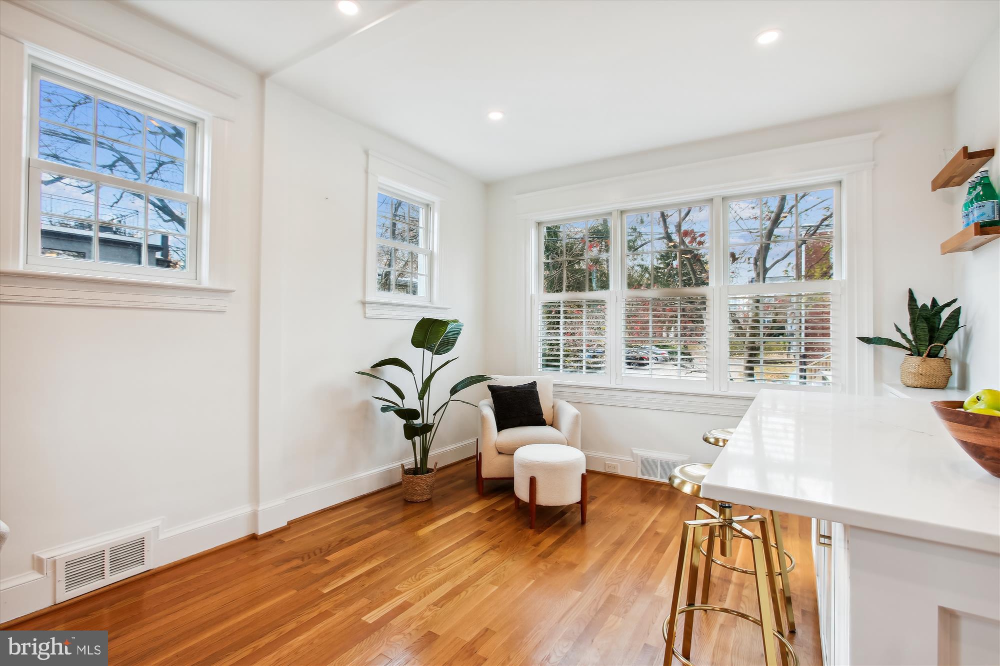 2210 39th Place Northwest Washington, DC 20007 - Photo 10 of 66