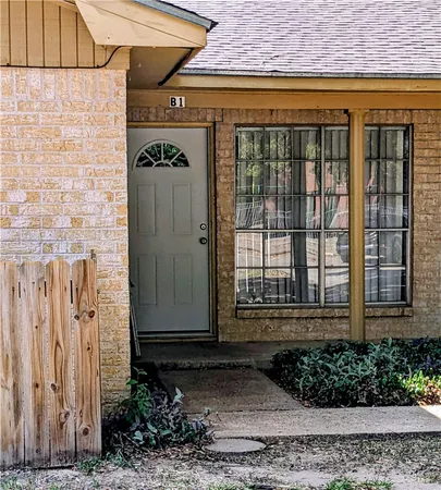 $875 | 514 East 30th Street, Unit B1, Bryan, TX 77803