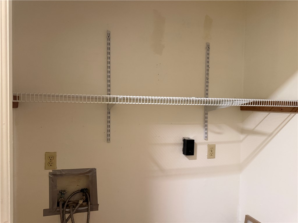 514 East 30th Street, Unit B1 Bryan, TX 77803 - Photo 15 of 17 Laundry connections in Hall bath