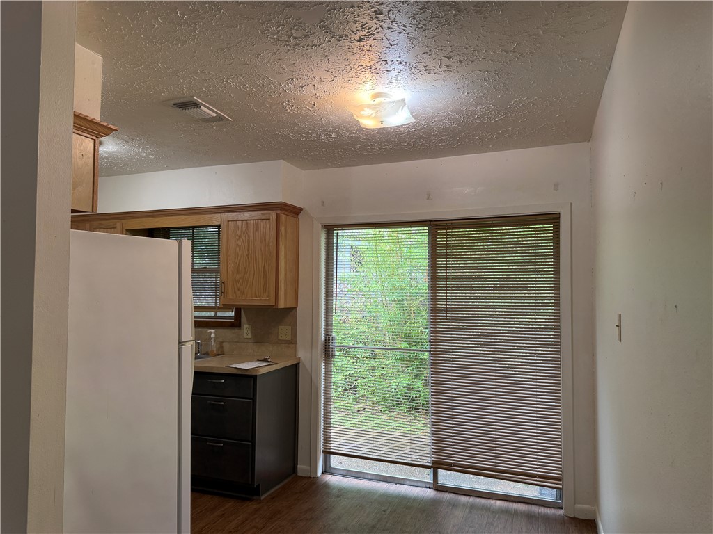 514 East 30th Street, Unit B1 Bryan, TX 77803 - Photo 3 of 17