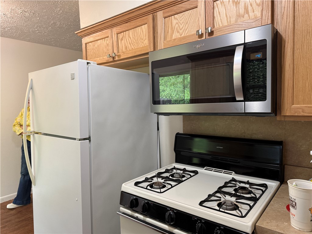 514 East 30th Street, Unit B1 Bryan, TX 77803 - Photo 6 of 17