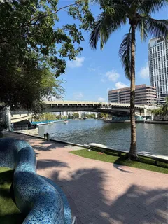 $420,000 | 185 Southwest 7th Street, Unit 2204, Miami, FL 33130
