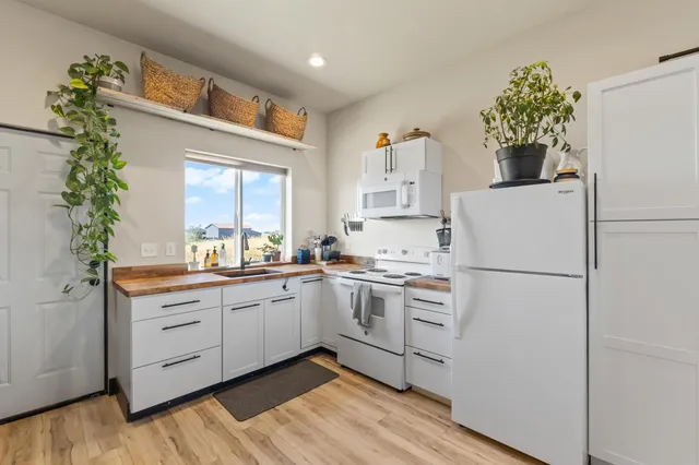 $295,000 | 38220 Fitness Lane East, Davenport, WA 99122