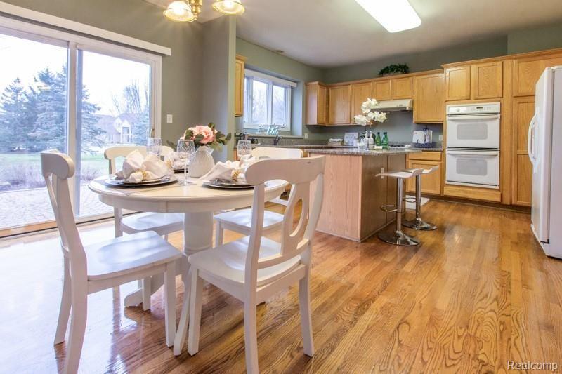 47955 Pavillon Road Canton, MI 48188 - Photo 23 of 53