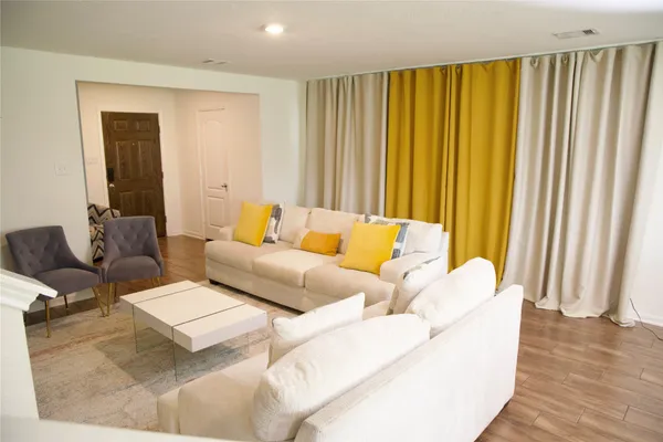 $2,500 | 25219 Sierra Mnr Court, Katy, TX 77493