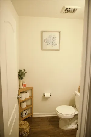 $2,500 | 25219 Sierra Mnr Court, Katy, TX 77493